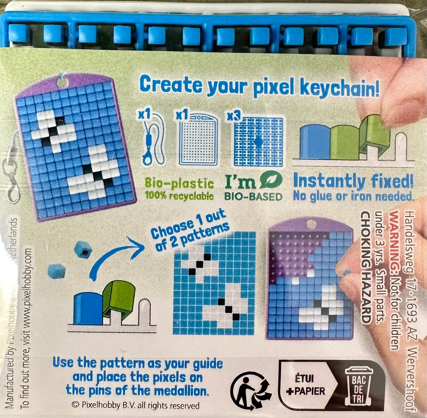 Pixel Medallion Keychain - Butterfly 23122