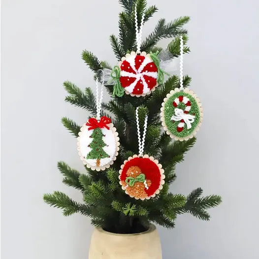 Cozy Christmas Ornaments Punch Needle Plus Embroidery Kit
Kimberbell - KPNK1027