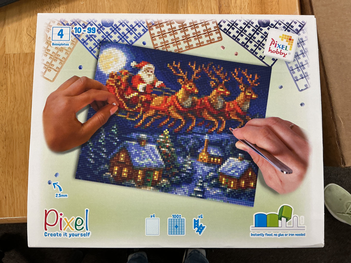 Pixel Classic 4BP Santa Sleigh with Reindeer - 90295