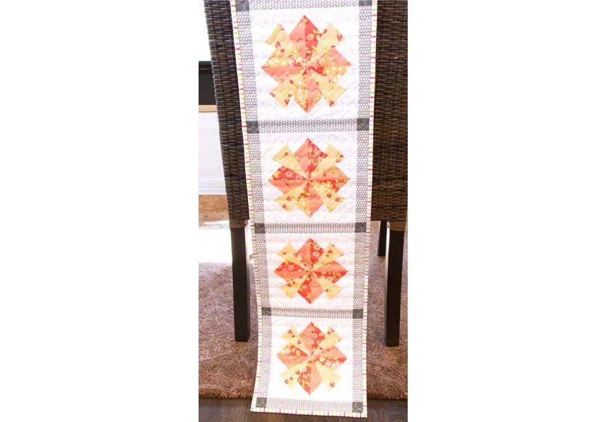 Blooming Sunset Tablerunner - CLPISE010