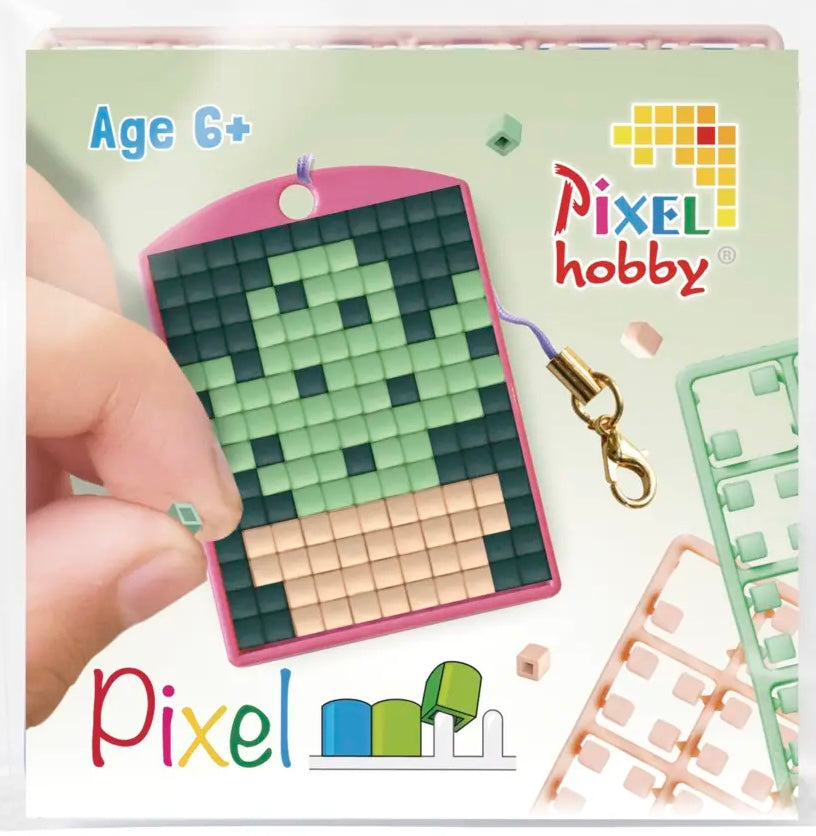 Pixel Medallion Keychain - Cactus 23125