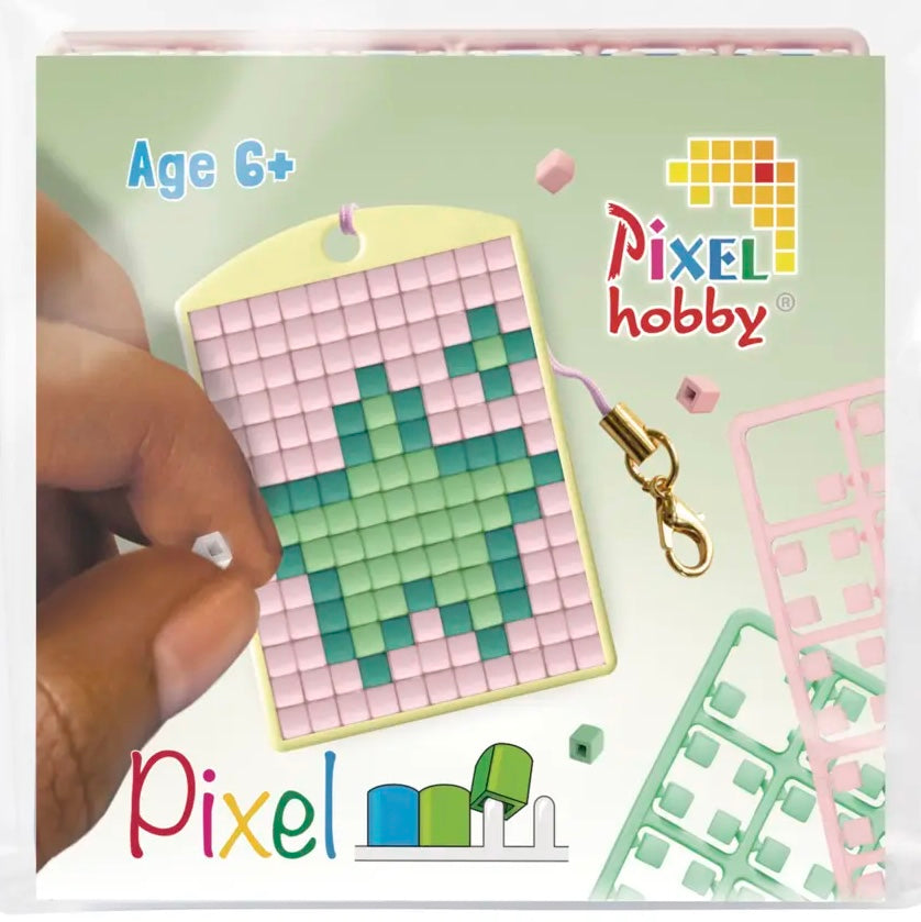 Pixel Medallion Keychain - Star 23117